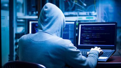 hacker working in secrecy
